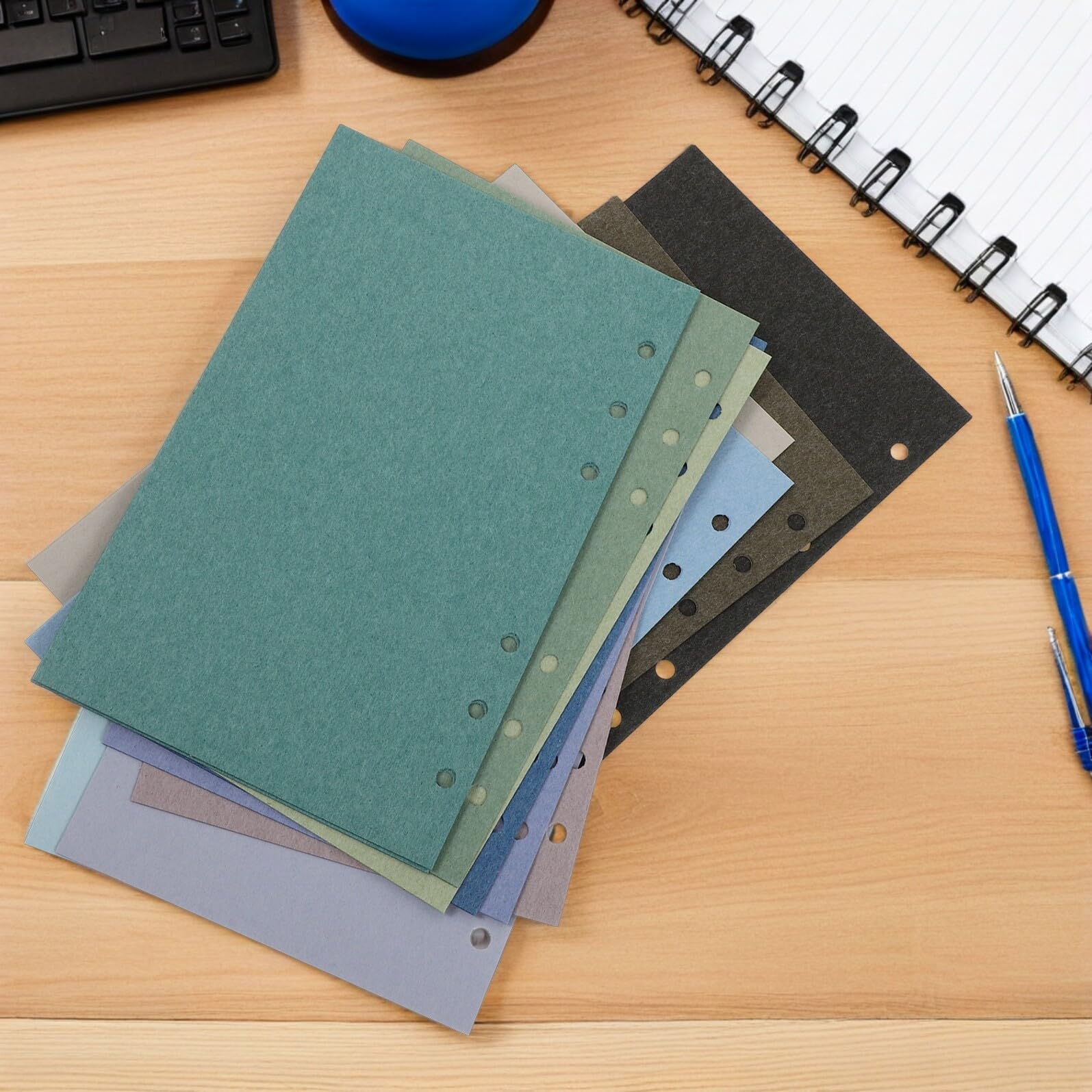 Recharges de Papier A6 à Feuilles Mobiles pour Classeur, 24 Feuilles en Papier Portable Perforations, pour Budget et Travail Couleur Aléatoire