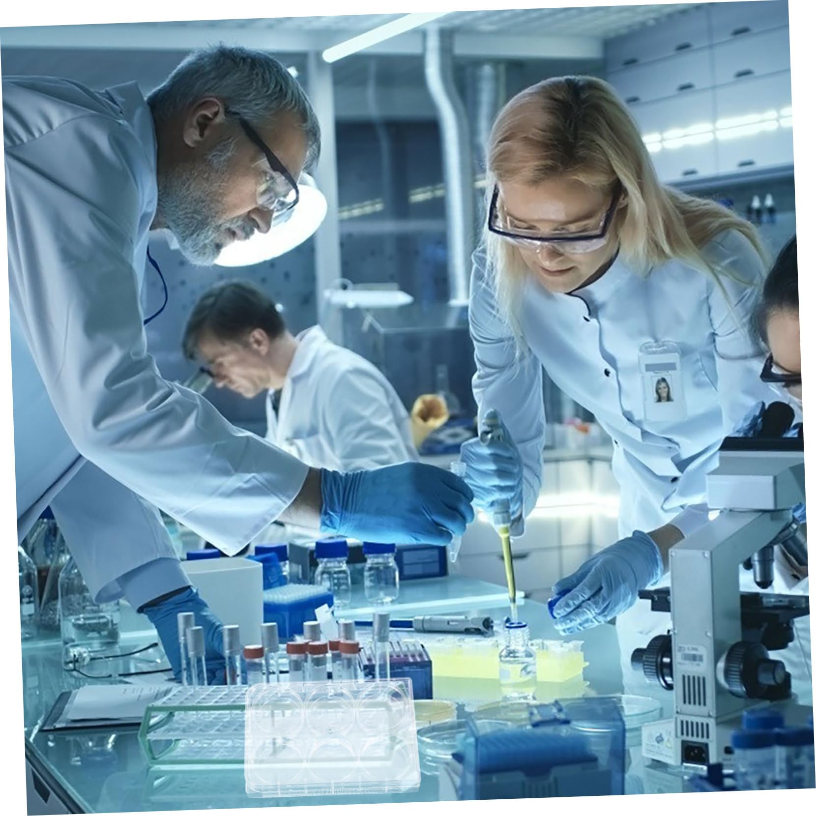 4 Pièces Plaque de Culture Tissulaire avec Couvercle Usage Unique et Polyvalente pour Laboratoire pour Expériences Cellulaires