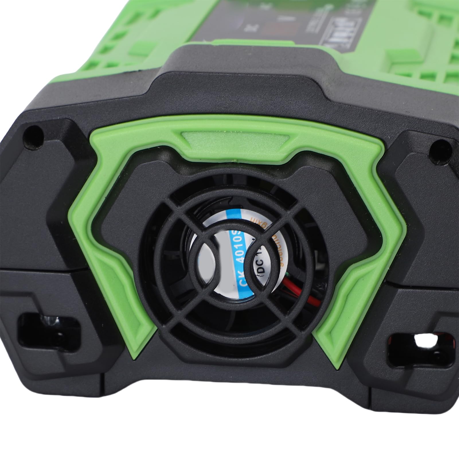 Aramox Inversor de Corriente para Automóvil, ABS DC 12V a AC 220V Inversor 300W con 2 Tomas de CA 4 Puertos USB Pantalla Digital, para Automóviles Viajes por Carretera Camping Oficina Móvil