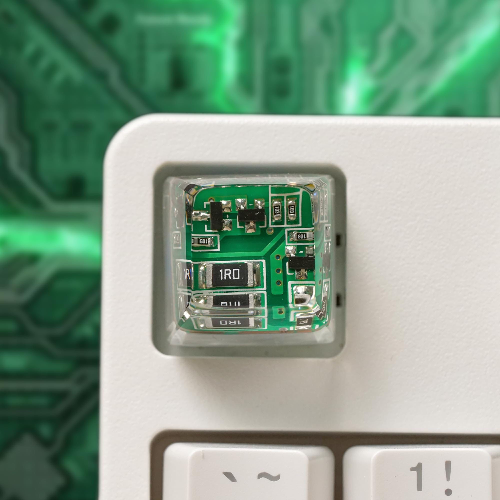 DATKEY Circuit Resin Artisan Keycaps - Cherry Profile, Aesthetic, Custom Designs - Circuit Gifts (DATKEY0773, SA) - 5