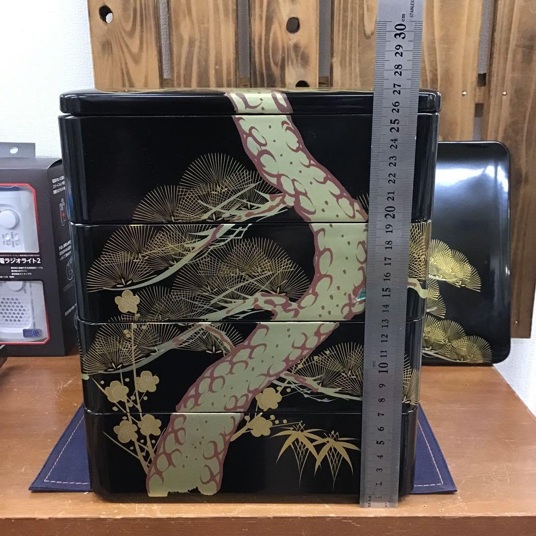 Amazon.co.jp: 重箱 四段重箱 木紛樹脂に本塗 7:5寸 670 : ホーム