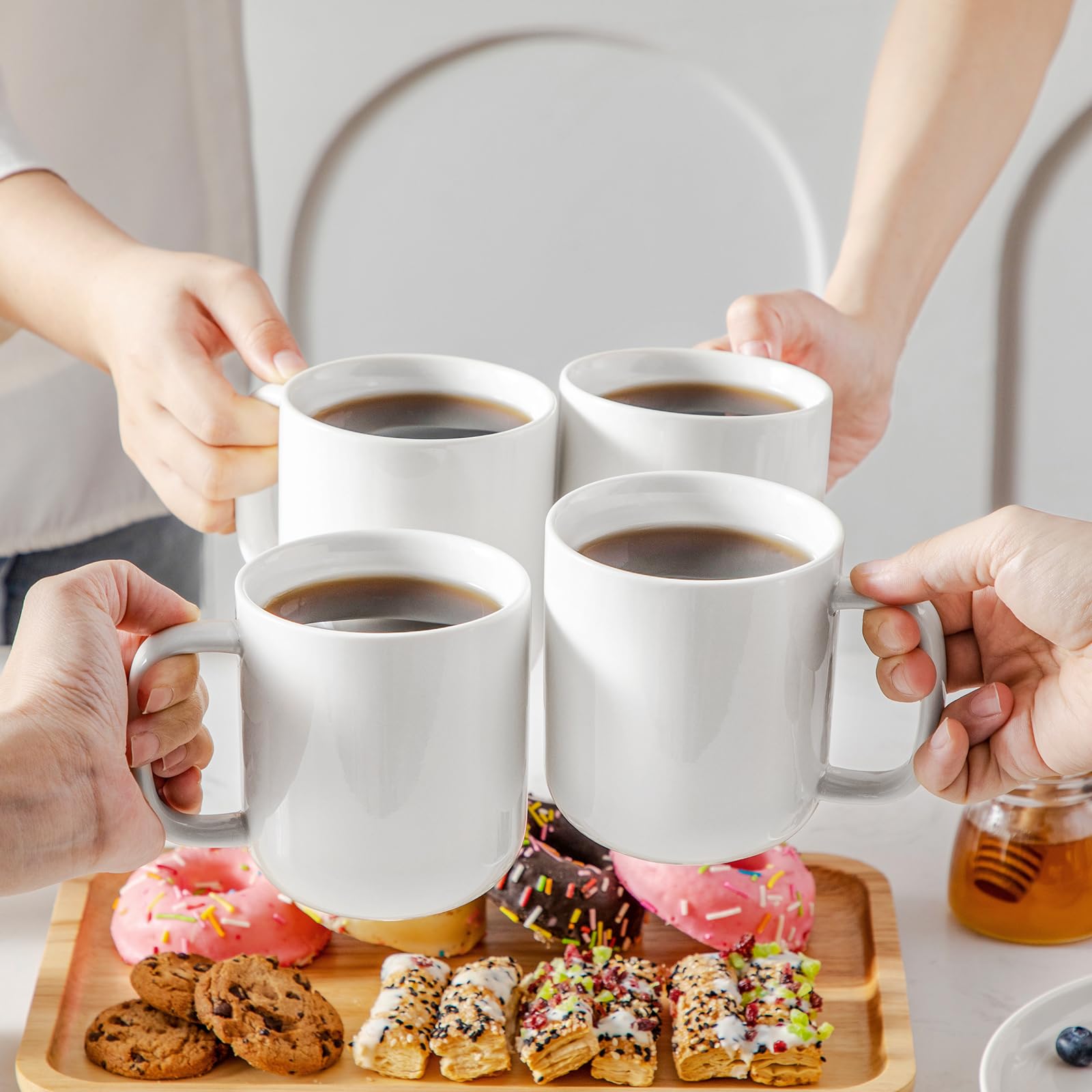 Amazon.com: vancasso Porcelain Coffee Mugs Set, 16 oz Ceramic Coffee Cups  for Americano Hot Tea Iced Coffee Cold Brew Cocoa Milk Mugs Set of 6,  Dishwasher & Microwave Safe, White : Home