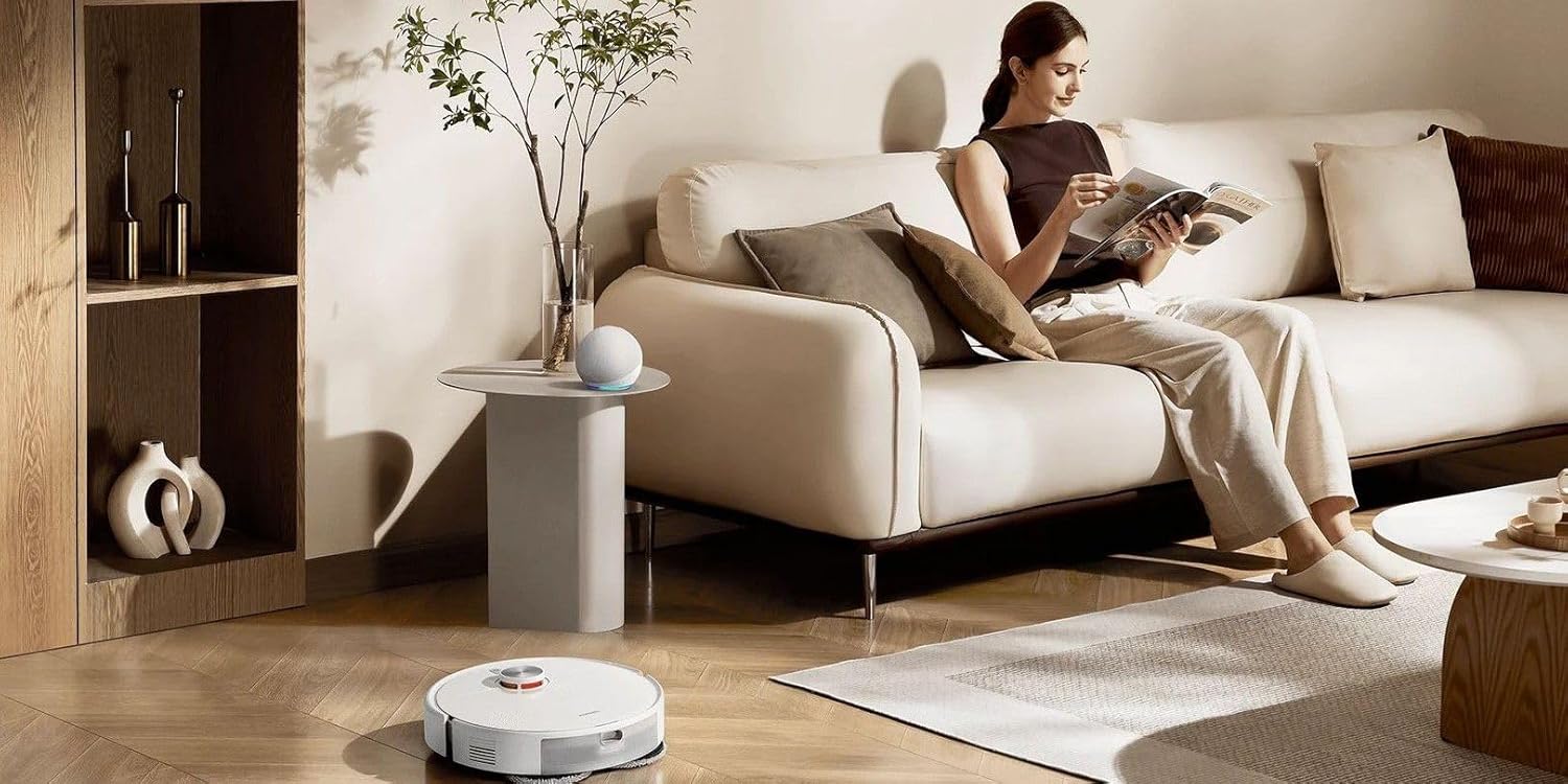 പൊട്ടിത്തെറിച്ചു view of robot vacuum dustbin and water tank