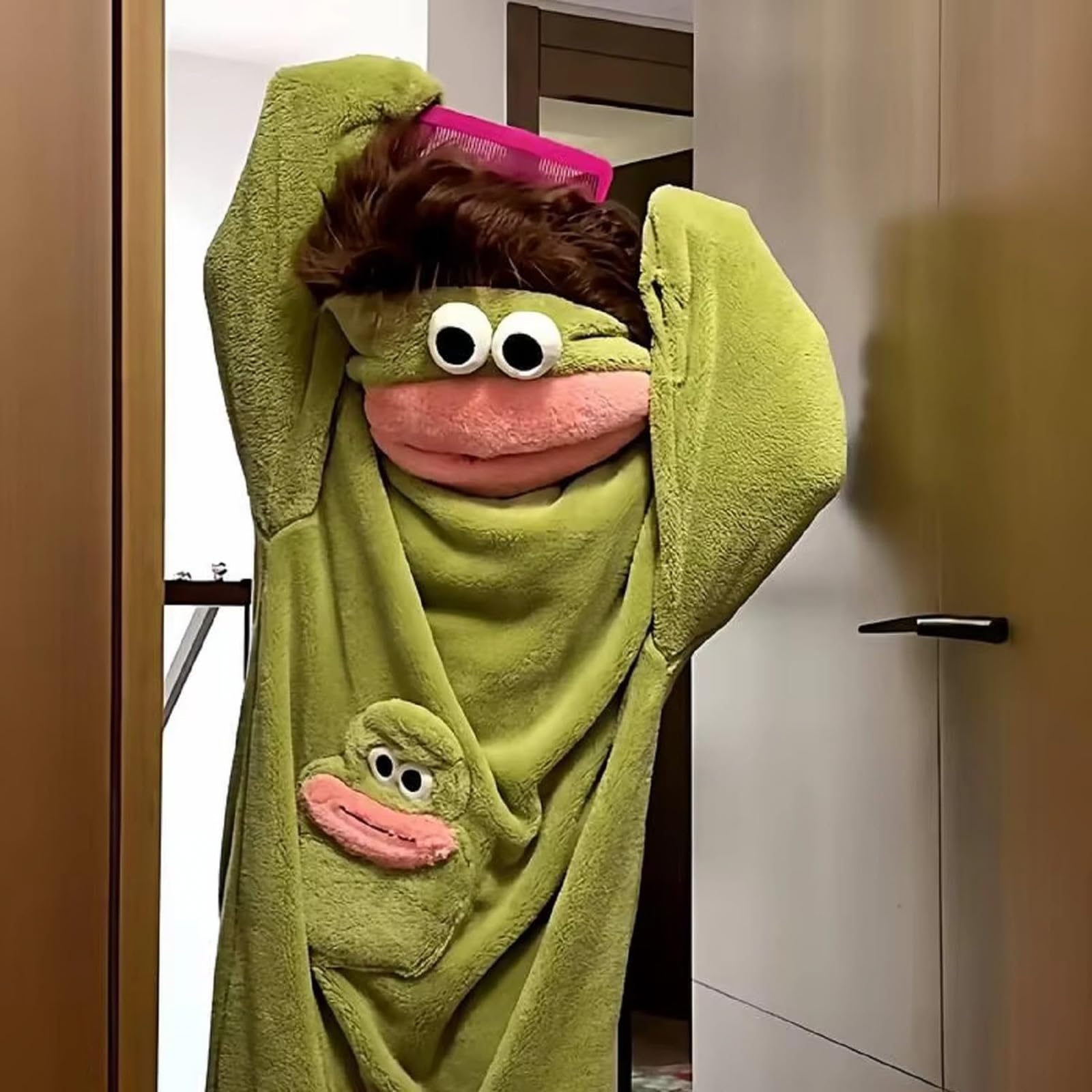 Generisch Silly Onesie, Lustiger grüner Monster-Hoodie aus Fleece, kuscheliger Ultraweicher Einteiler für Zuhause Damen Herren Pyjama Funny Schlafanzug Cosplay Jumpsuit Karneval