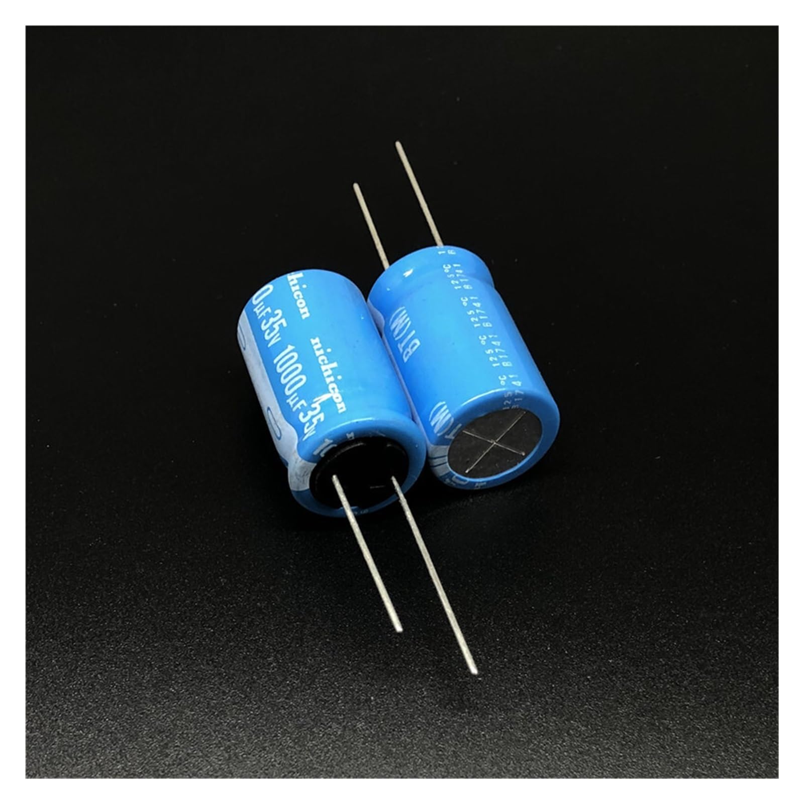 Condensateur 1000uF 35V électrolytique très fiable pour la réparation audio et industrielle