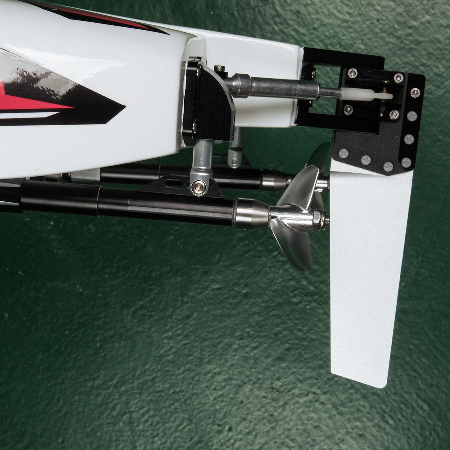 135KM/H RC Hochgeschwindigkeits-Rennboote DTRC E33 Wasserfahrzeug Modell Speedboat Kühlsystem RTR Batterie Dual Brushless Motor