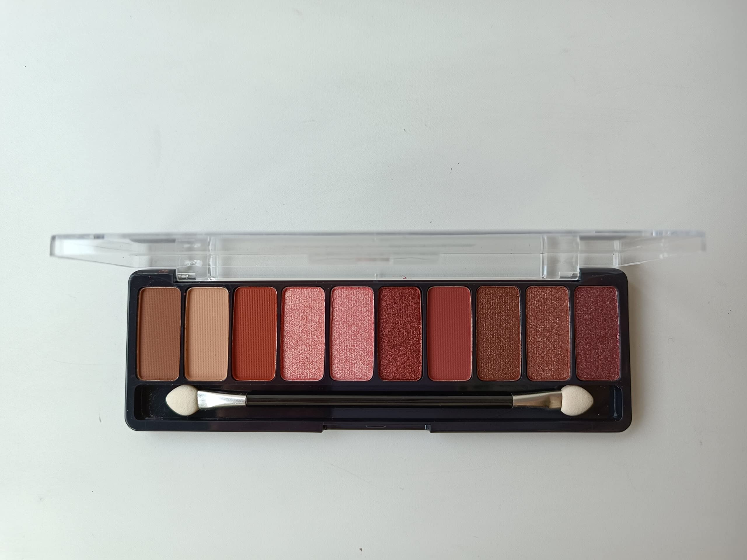 URBANMAC Eyes On Me! 10-in-1 Eyeshadow Palette (VACTION)