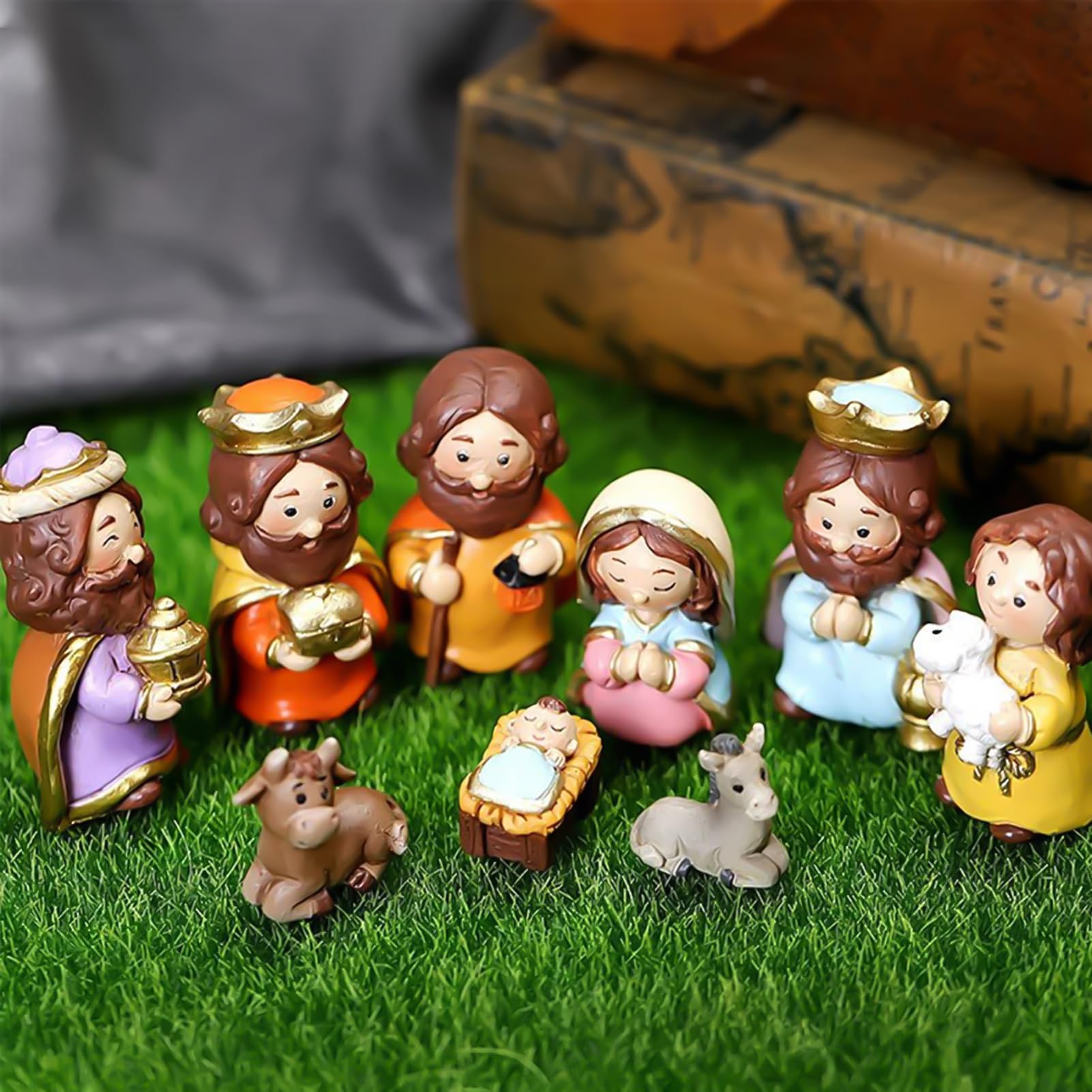 MACLARONX Mini-Krippen-Set, 10-teilig, Weihnachtskrippe, Kunstharz, kleine Figuren für den Innenbereich, mehrfarbig