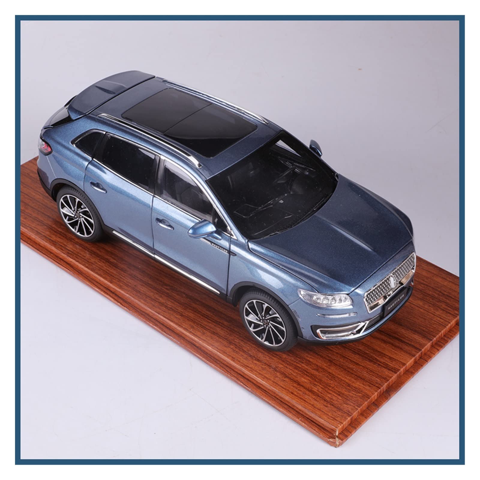 Scale Model Cars for Lincoln 2018 Nautilus Simulation Alloy Scale Car Model Collection 1:18 Toy Car Model