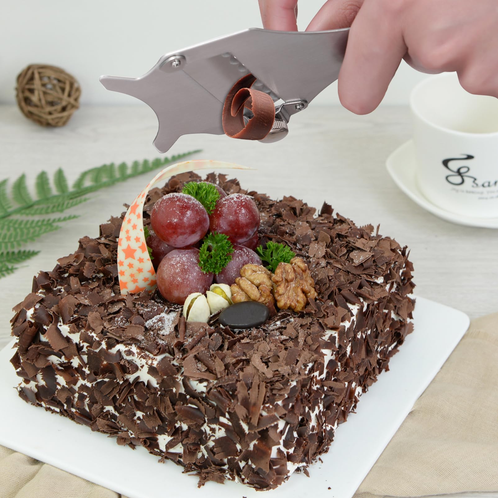 Éplucheur à Truffes en Acier Inoxydable, Outil Cuisine Multifonction, Facile à Nettoyer, Compatible Lave-Vaisselle, Préparation des Repas