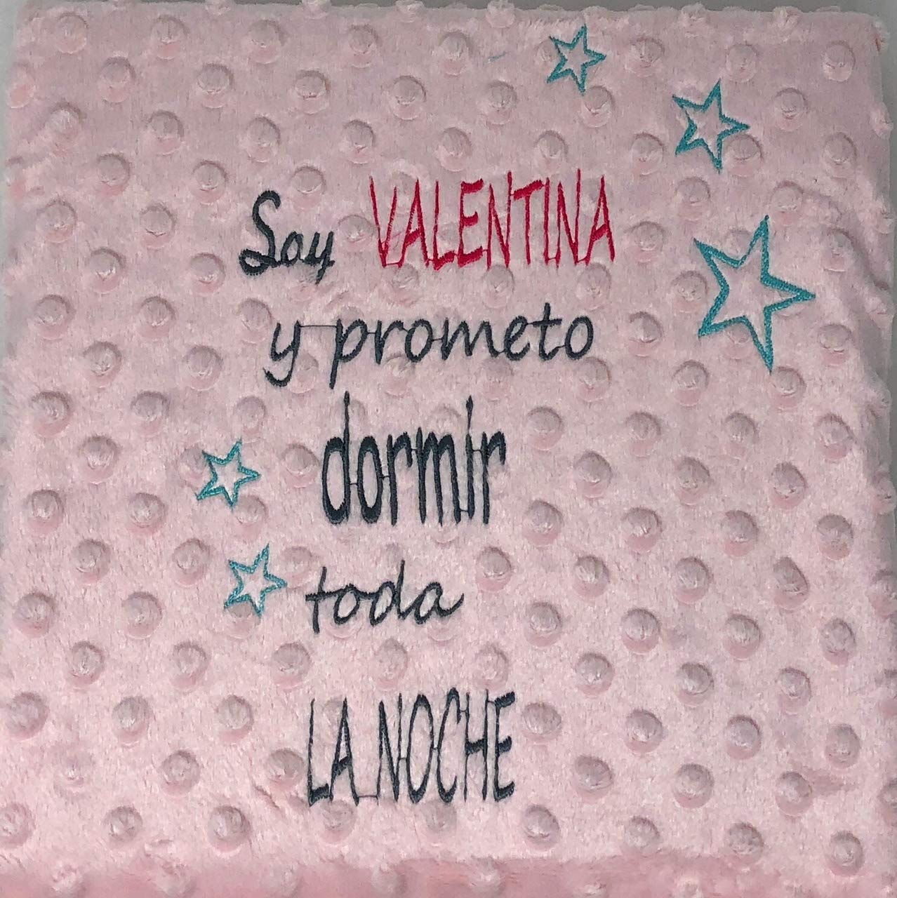 Danielstore- Manta Bebé Bordada Personalizada para Carrito Bebe-Capazo Manta Multiusos + Dou Dou Nombre Bordado Regalo Recien Nacido (1,10 x 0,80 cm) (Manta Azul + Dou dou)