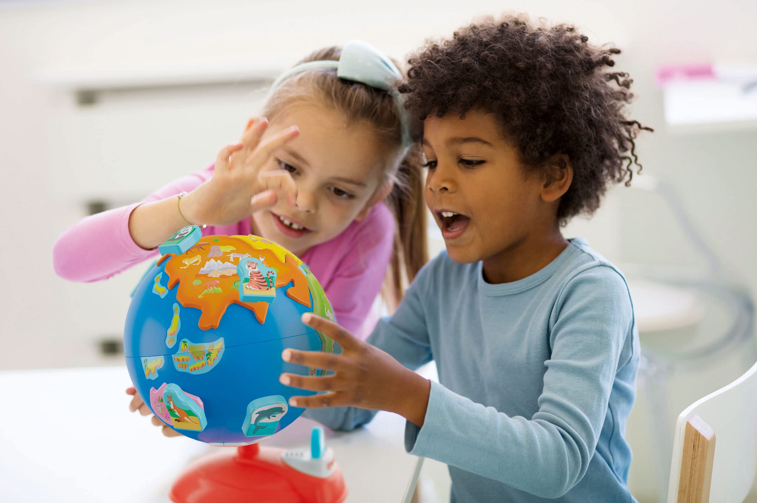 Clementoni Sapientino - Il Mio Primo Mappamondo, Gioco Interattivo Educativo Parlante Bambini 3-6 Anni, per Scoprire Animali e Continenti, Made in Italy, Lingua Italiana, 17730