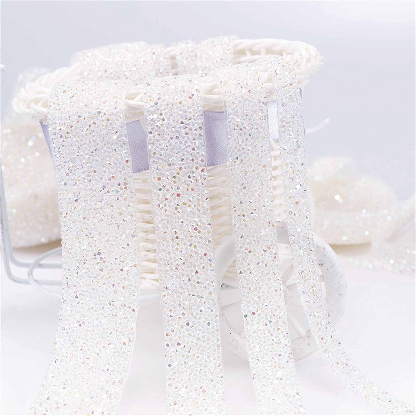 Yard Sewing Trim Crystal Motiv Fix Glänzendes Harz Strassbandapplikationen for Kleider Kleidung Schuhe 1/1.5/2/3cm (Color : White AB, Size : 1.5cm 1yard) (Transparent White 1.5cm 1yard)