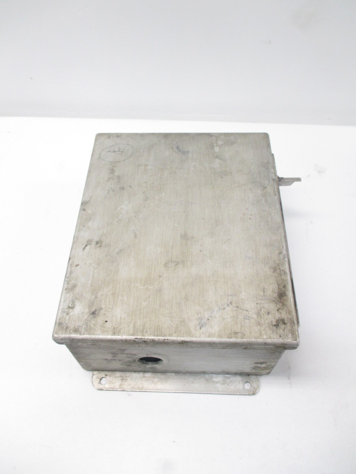 HOFFMAN A1008CHAL ALUMINUM 10X8X4 IN WALL-MOUNT ENCLOSURE D496750