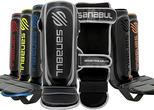 Sanabul Espinilleras esenciales de kickboxing con correas de velcro  Espinilleras versátiles y probadas profesionalmente para MMA, Muay Thai y