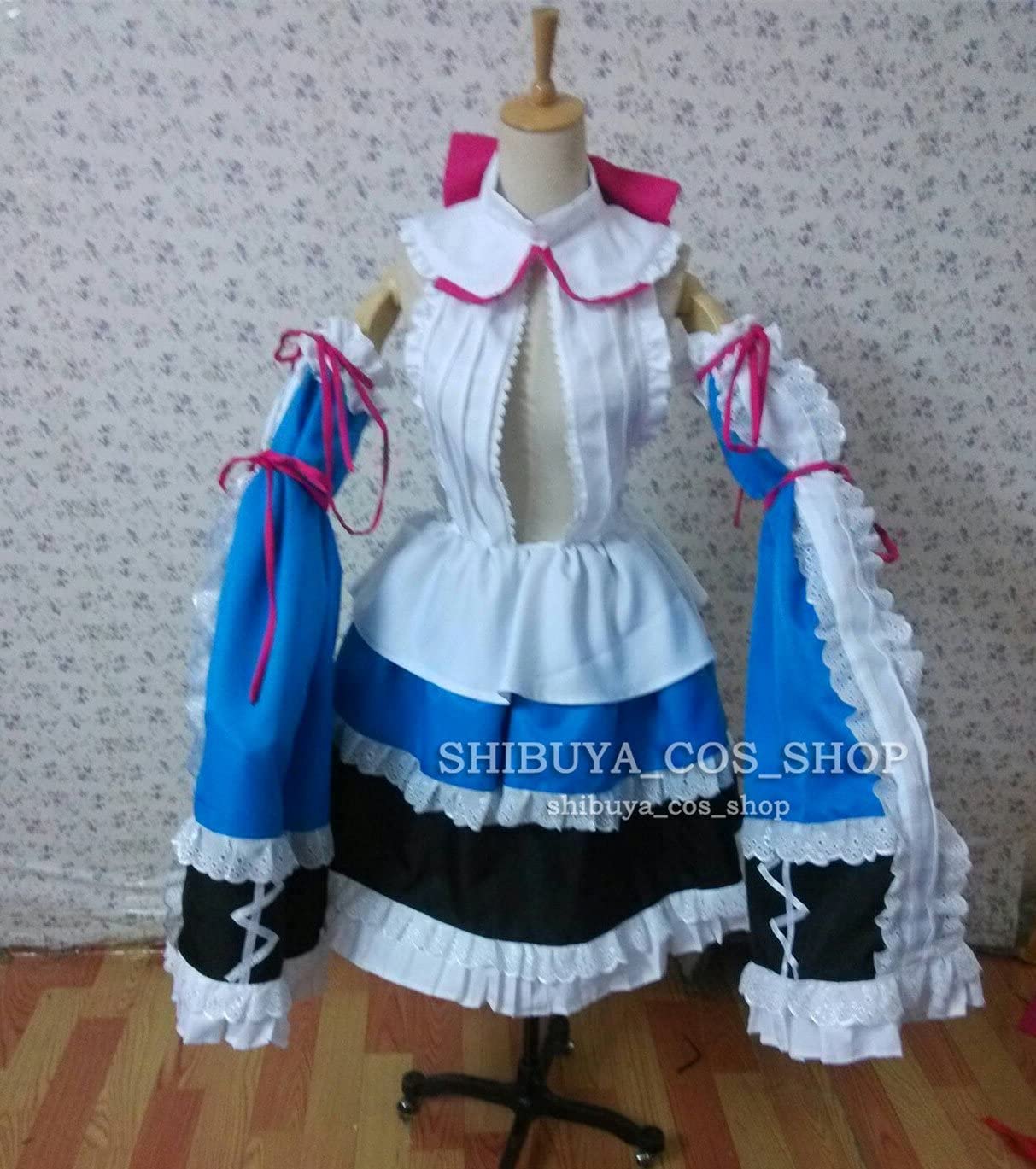 Amazon.co.jp: 衣舞cos コスプレ衣装 ガンスリンガーストラトス 竜胆  