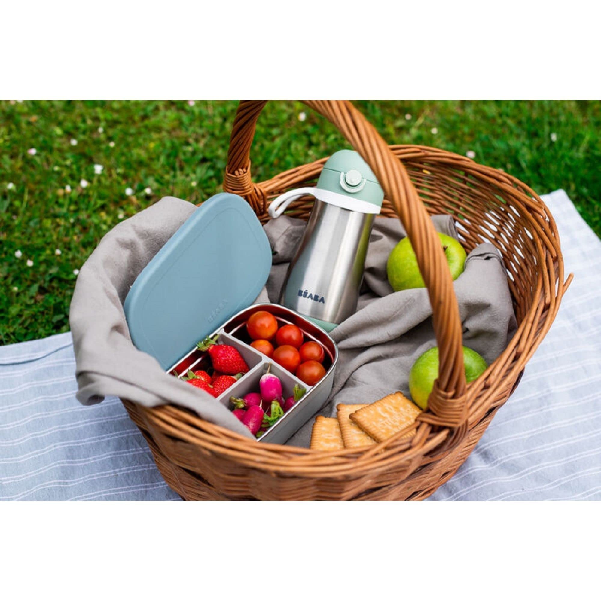 BÉABA, Pudełko śniadaniowe dla dzieci, pudełko na lunch/lunch, pudełko ze stali nierdzewnej, Bento, przegrody, pokrowiec silikonowy, 760 ml, aksamitny szary/bałtycki niebieski