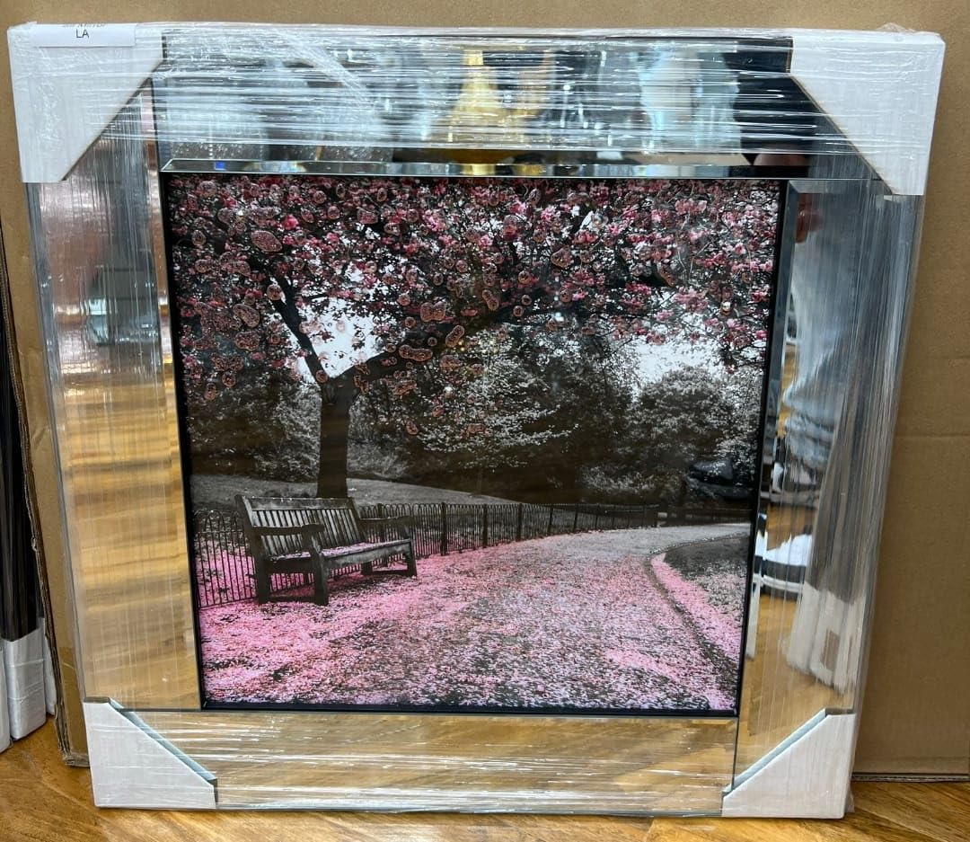 Biznest Pink Modern Liquid Glitter Wall Art With Mirrored Edges Extra Large Size 55X55cm (Bench Scene)