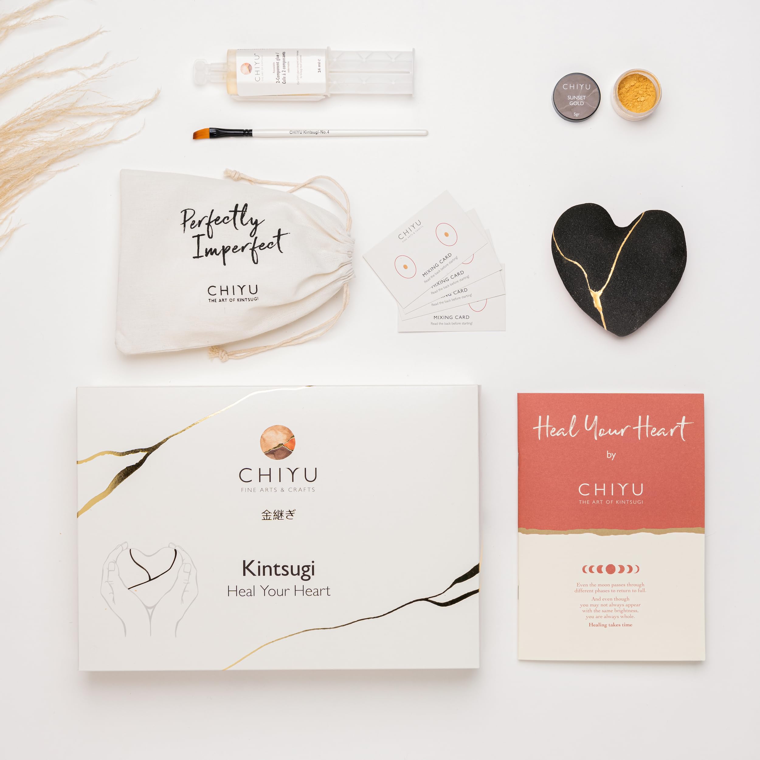 CHIYU Kit de réparation Kintsugi - Heal Your Heart - Colle d'or - Coeur en céramique inclus - Boîte cadeau - Kintsugi kit de réparation - Fusain