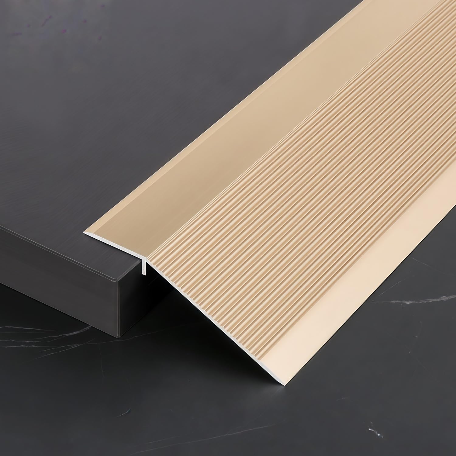 Moldura de aluminio cortable de 100 mm para remates de suelos