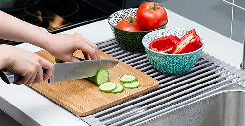 Miniatura 6 de Surpahs Escurridor de platos enrollable, gris cálido, 20.5 x 15.5 pulgadas, plataforma ancha, se adapta a fregaderos de hasta 19.5 pulgadas, acero