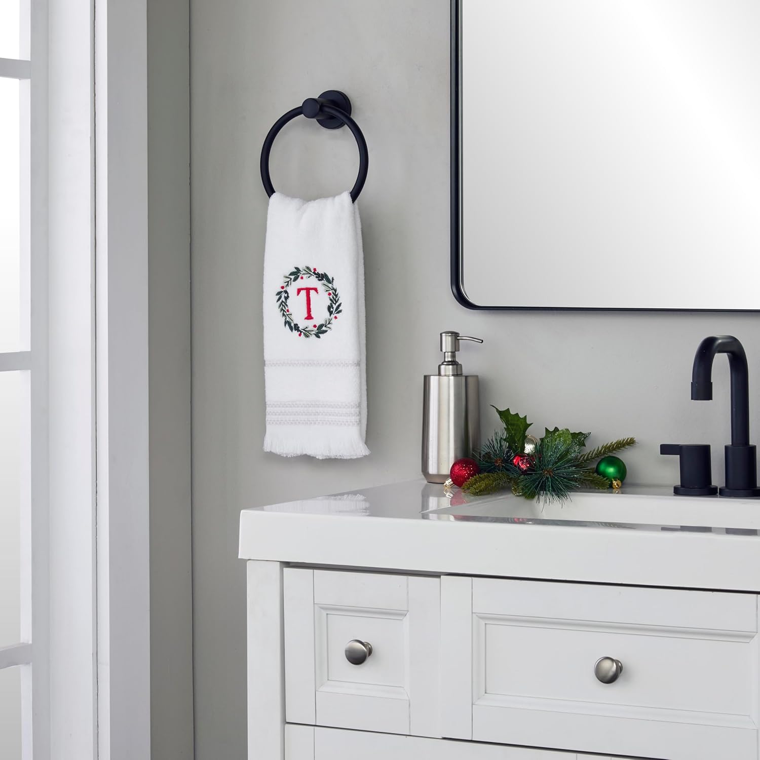 SKL Home Christmas/Winter Wreath Monogram Hand Towel T 2pc Set for Bath/Kitchen/Bar & Gift, White - Image 3