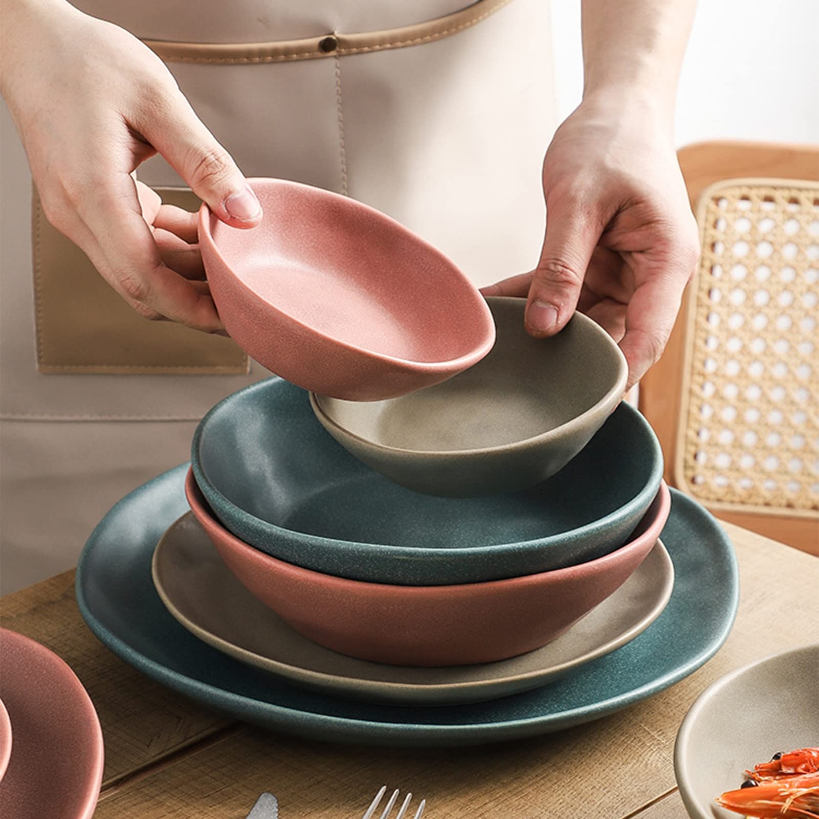 Porcelanowy serwis obiadowy, 40-częściowy serwis obiadowy dla 8 osób, serwis śniadaniowy, zestaw naczyń z talerzami obiadowymi, talerzami deserowymi, miseczkami do musli i salaterkami