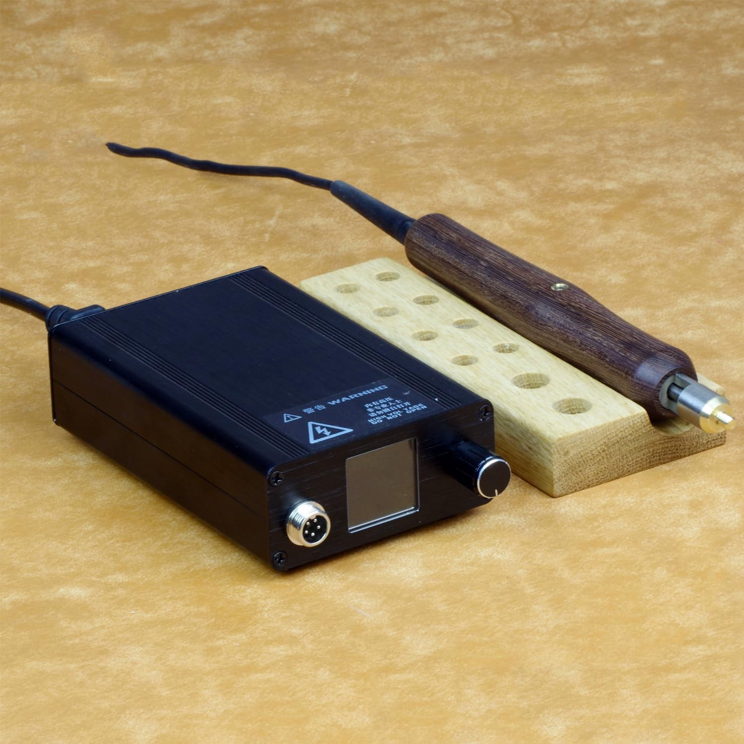 Máquina de plegado para cuero rápida y regulable ideal para proyectos de calzado DIY