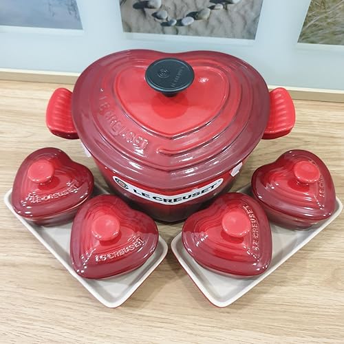 LE CREUSET ココットダムール(チェリーレッド)ホーロー鍋⭐︎ハート型⭐︎ Amazon.co.jp: ココット・ダムール チェリーレッド : ホーム＆キッチン