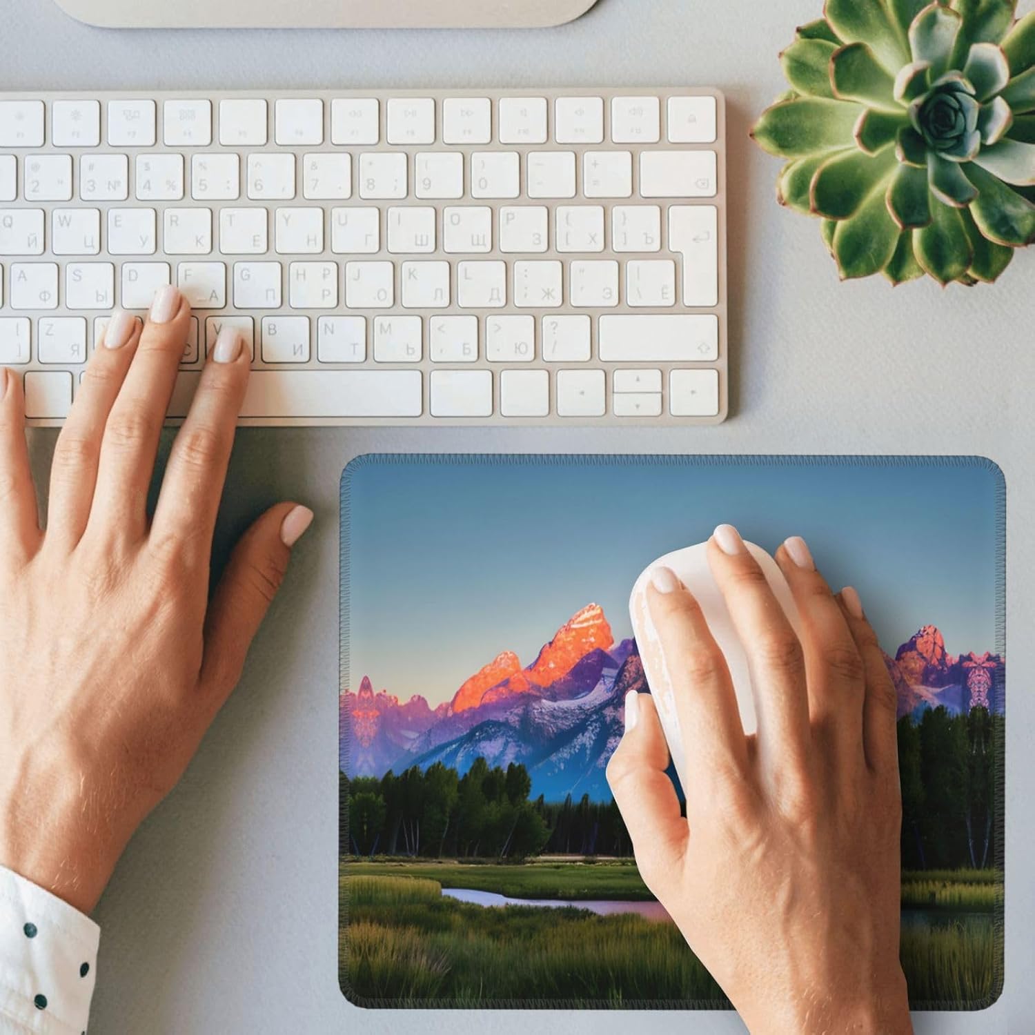 Grand Teton National Park Print Mouse Pad with Stitched Edge,Comfortable Mouse Pads with Non-Slip Rubber Base for Computers