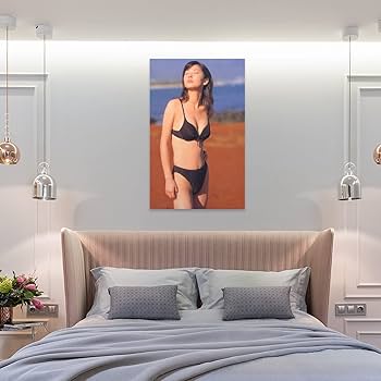 Amazon.co.jp: 伊東美咲水着セクシー写真絵画ポスター ホーム装飾