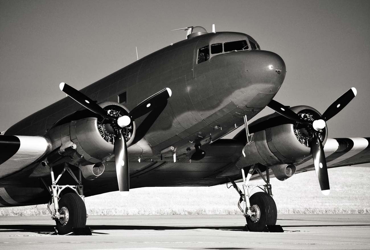 Poster avion Douglas DC3 déco salon industriel Scenolia