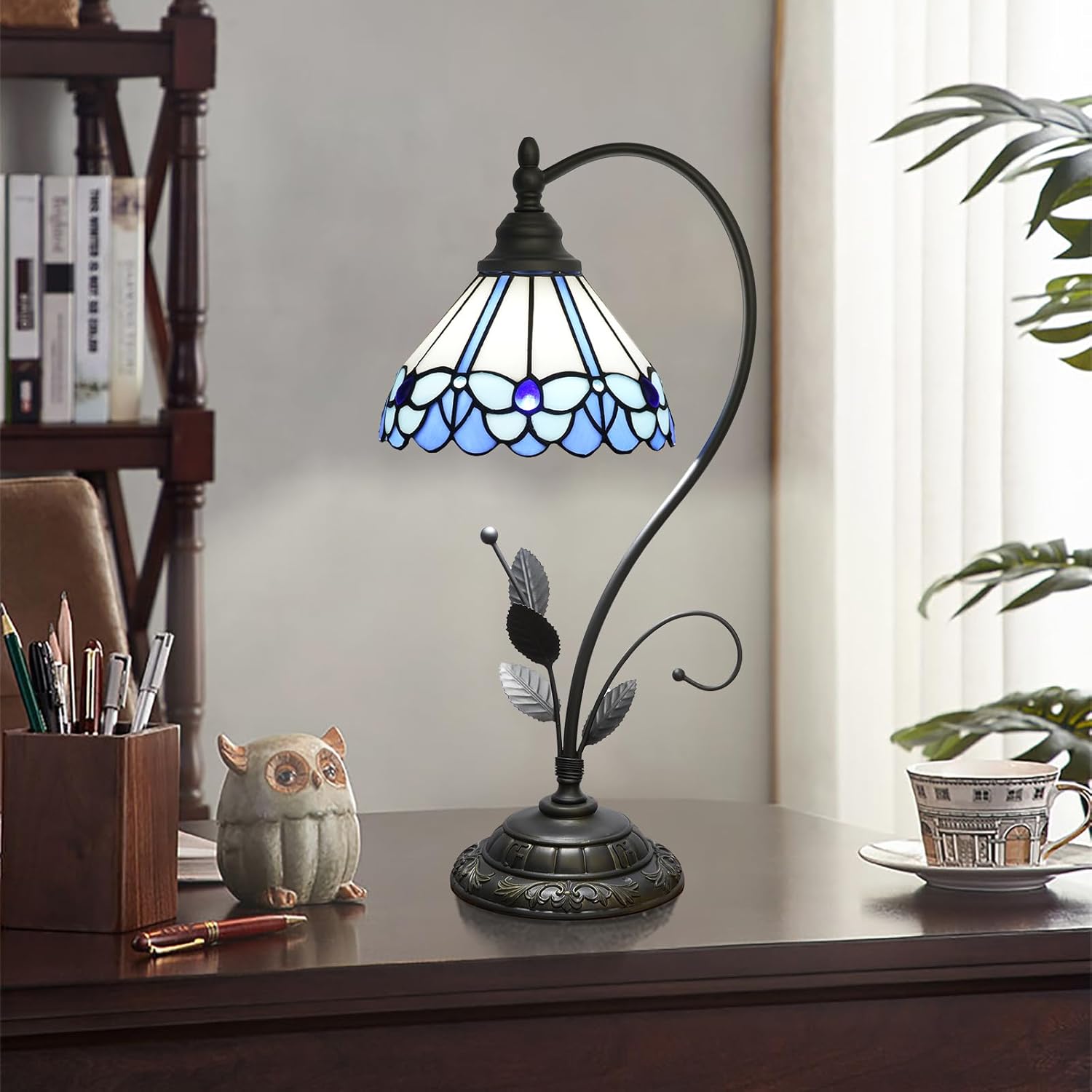 Tiffany Table Lamp Blue Butterfly Stained Glass Lamp Tiffany Style S Leaves Vintage Desk Light for Bedside Living Room Office Dormitory Dining Room