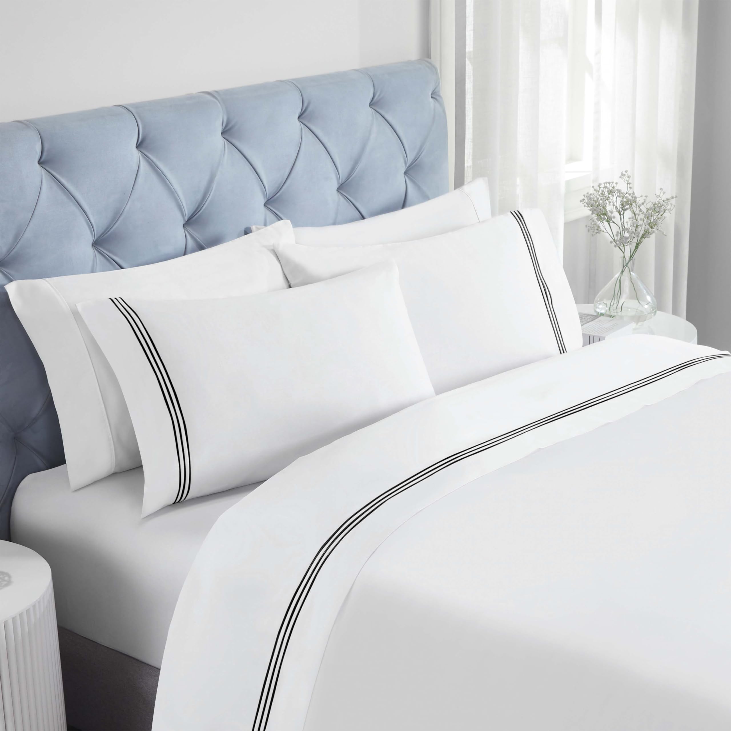 Parure de lit brodée en coton Brandon luxe et draps doux grand bonnet