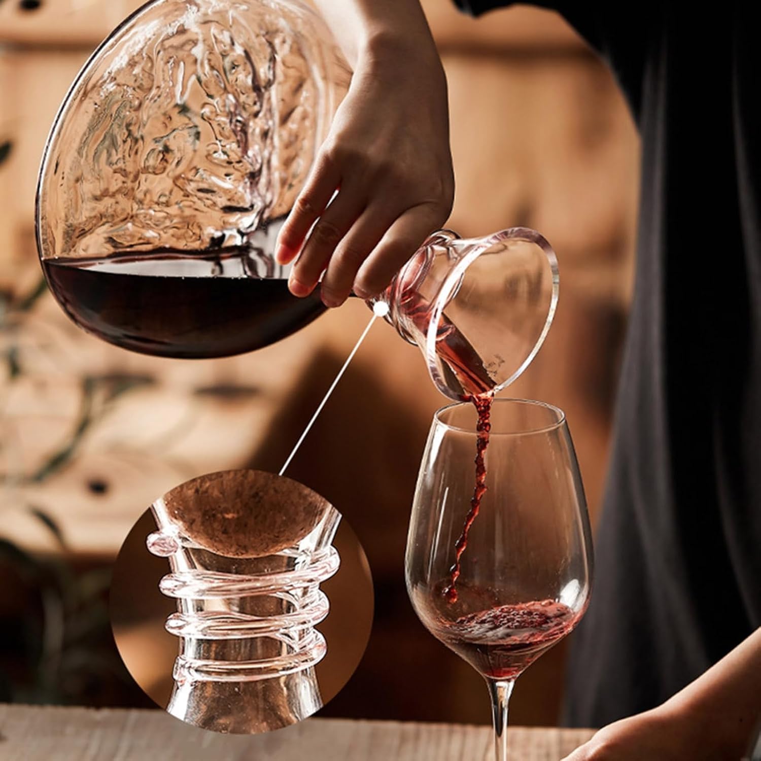 1800 ml Rotwein-Dekanter, eisbergförmiger Dekanter mit Kork-Kugelverschluss, Weinbelüfter aus Kristallglas, Schnell-Dekanter für den Haushalt Belüfter