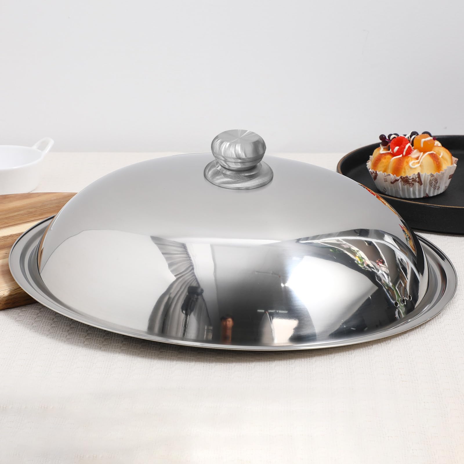 YARNOW Topfdeckel aus Edelstahl mit Spritzschutz und Hitzeschutz Runder Küchendeckel für Töpfe und Pfannen 36cm Verhindert Öl Spritzer und Hält Dampf im Topf Zufälliger Zufälliger Stil