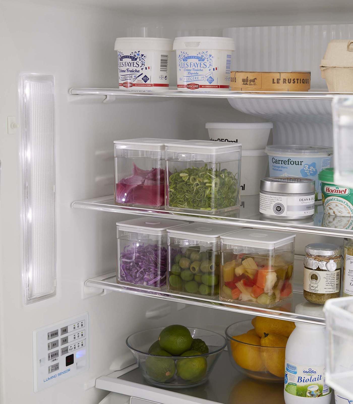 YAMAZAKI 5467 Pinzas Contenedor De Almacenamiento Sellado, Con Pinzas, Blanco, Aprox. 3,6 X 3,6 X 10,2 Cm (9,2 X 9,2 X 10,2 Cm), Torre Square, Condimento, Contenedor Nori