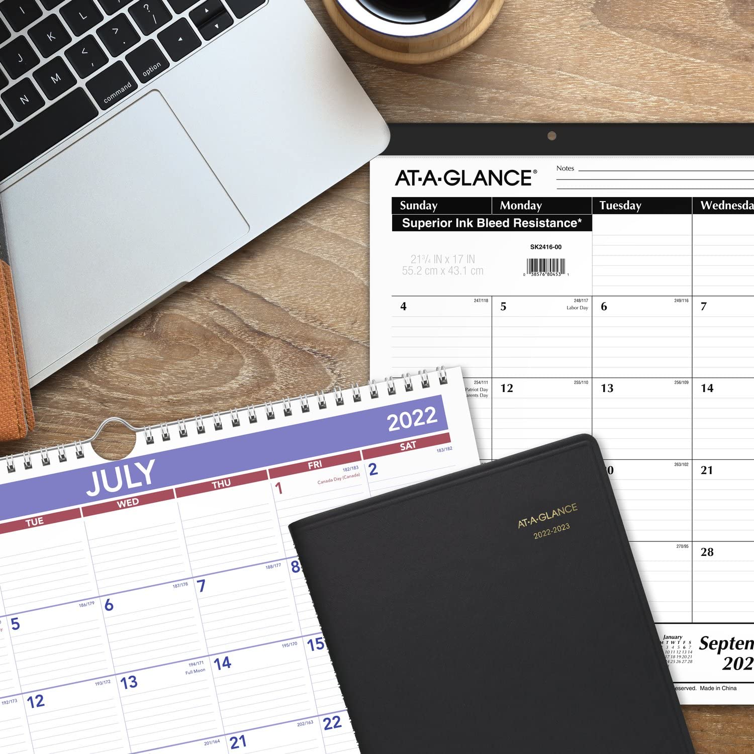 AT-A-GLANCE Calendario da parete accademico 2022-2023, mensile, 15-1/2 "x 22-3/4", grande, riposizionabile, studente (AY17RP28)