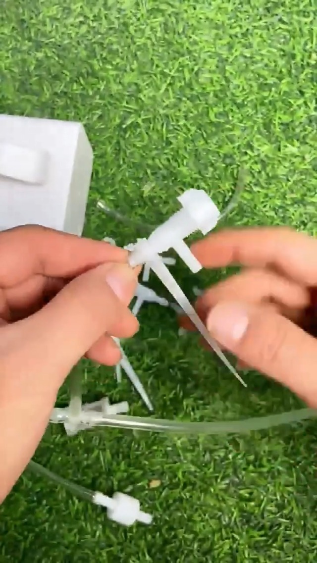 Amazon.co.jp: [starrycoo]自動散水機 家庭用 自動水やり器 動植物給水