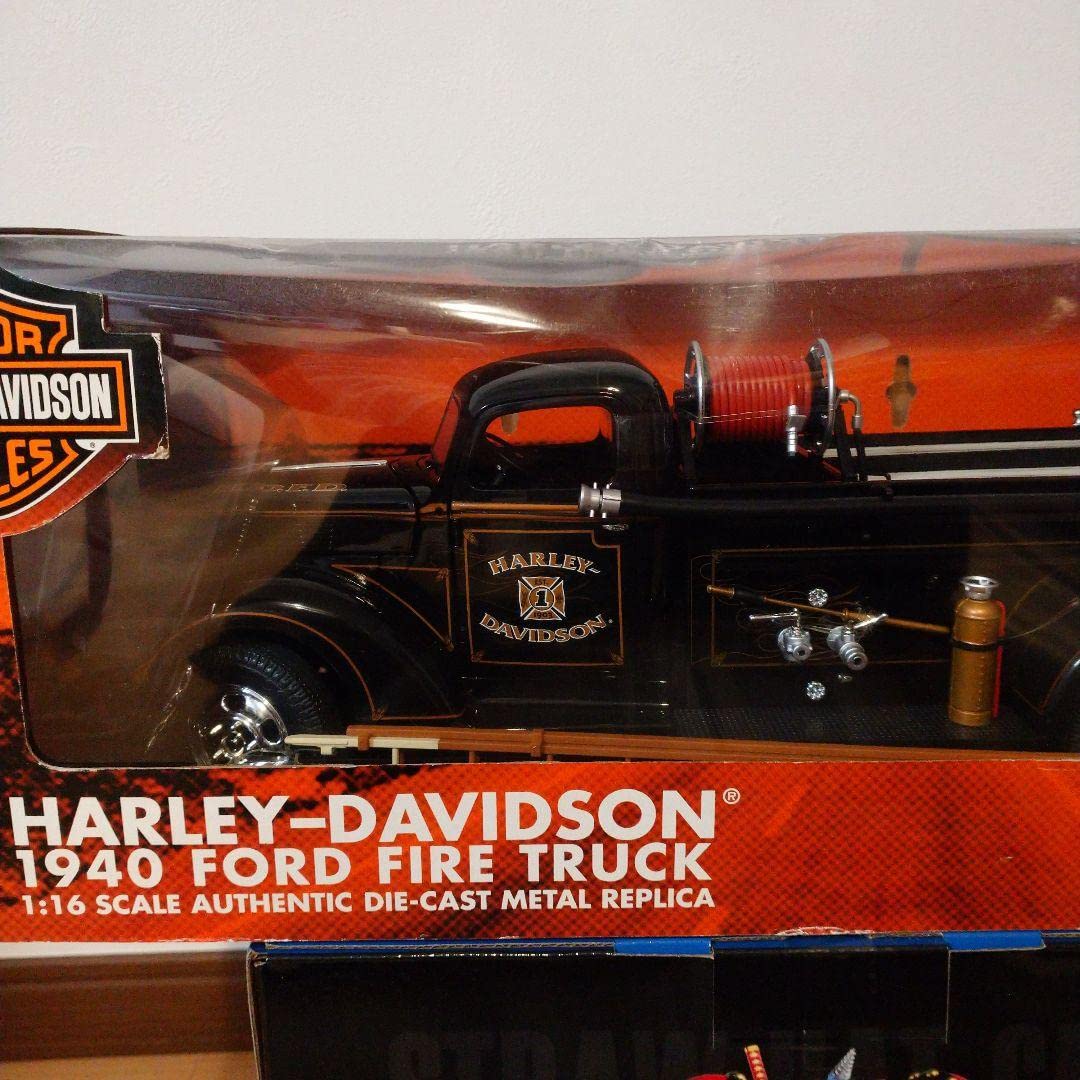 ハーレーダビッドソン 1:16サイズ 1940 FORD FIRE TRACK Harley