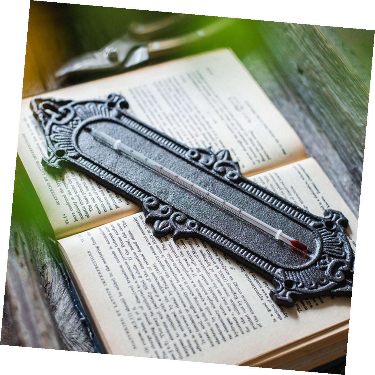 GLEAVI Thermometer Garten Metall Gusseisen Schwarz Vintage für Gewächshaus und Außenwanddekoration mit Temperaturmessgerät und Wandhalterung