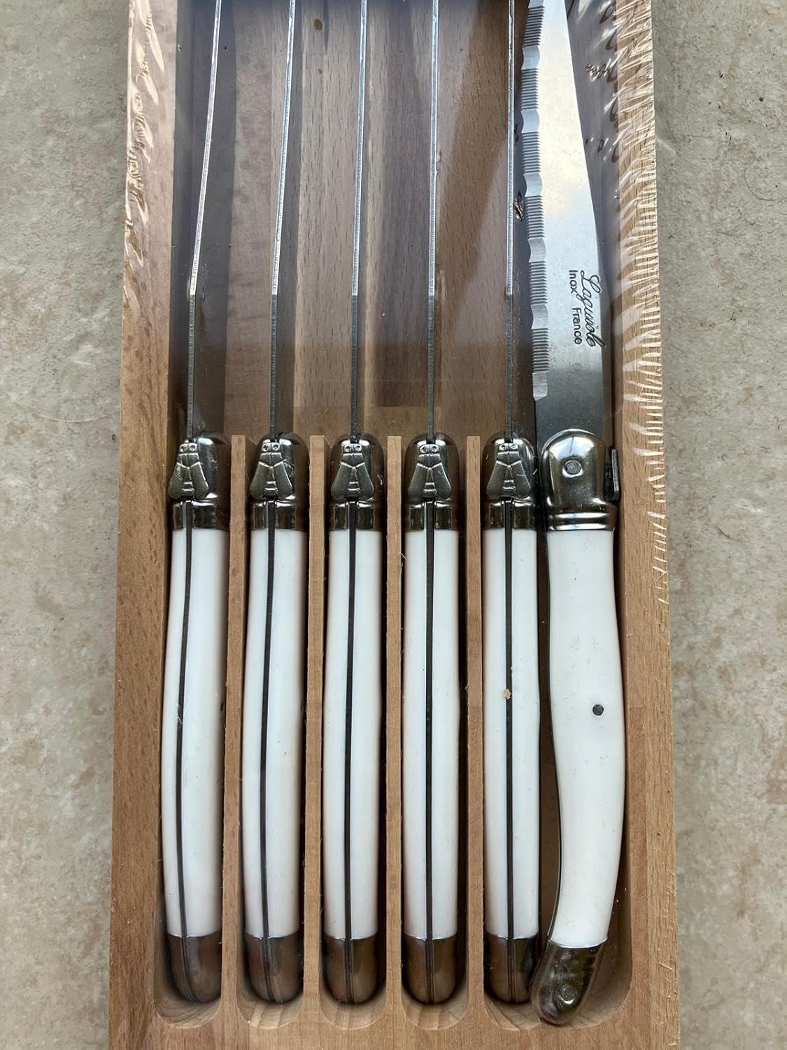 Laguiole Serrated Edge Sharp Premium Dishwasher Safe Full Tang Stainless Steel 6-Piece Steak Knife Set, Cream Handle