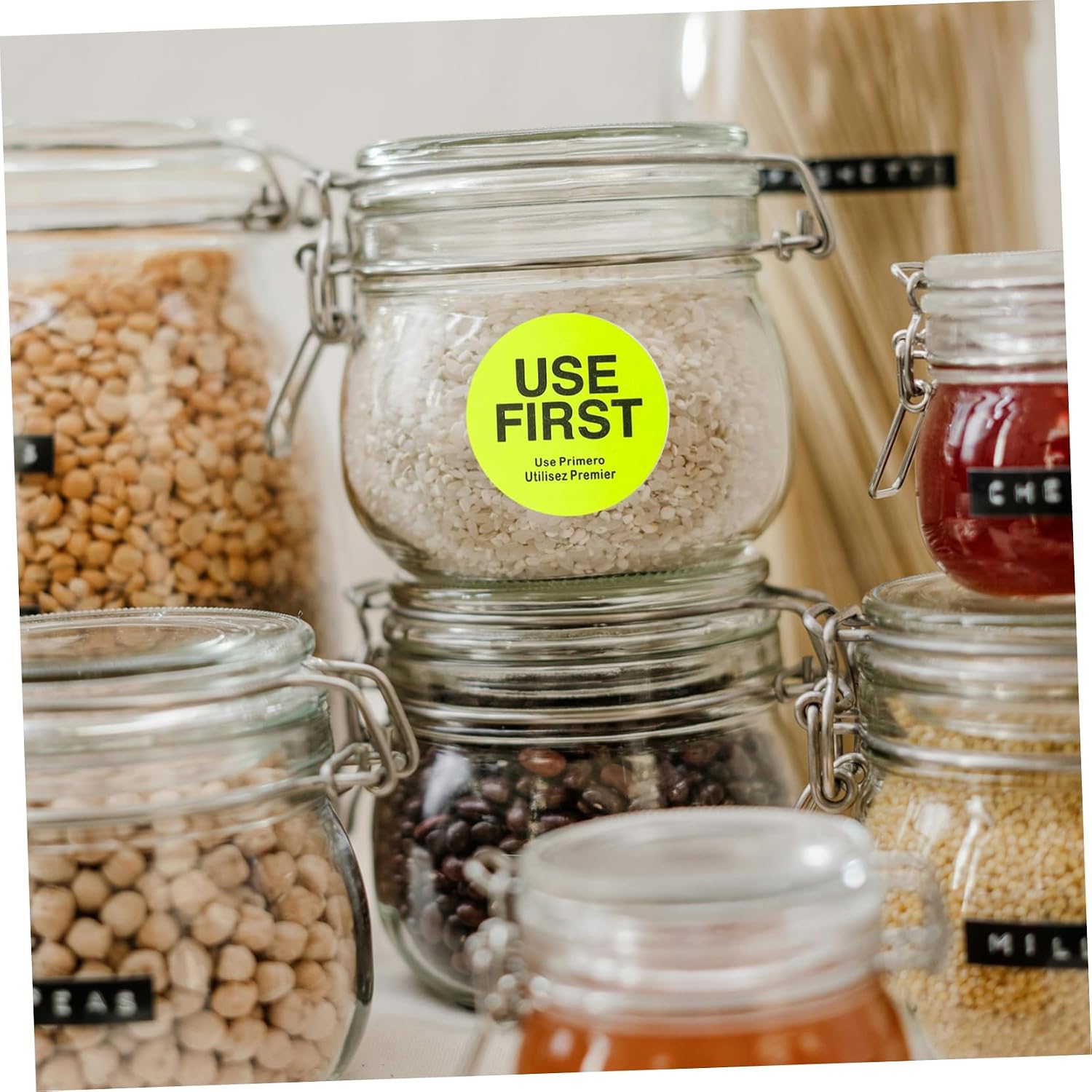 Removable Food Inventory Control Labels 1 Roll Adhesive Day Stickers for Restaurant and Food Storage Yellow Circle Stickers for Organization and Rotation