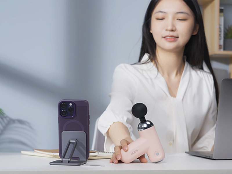 Amazon | 【プロ整体師認証・llano特許EMS技術】筋膜リリースガン 電気