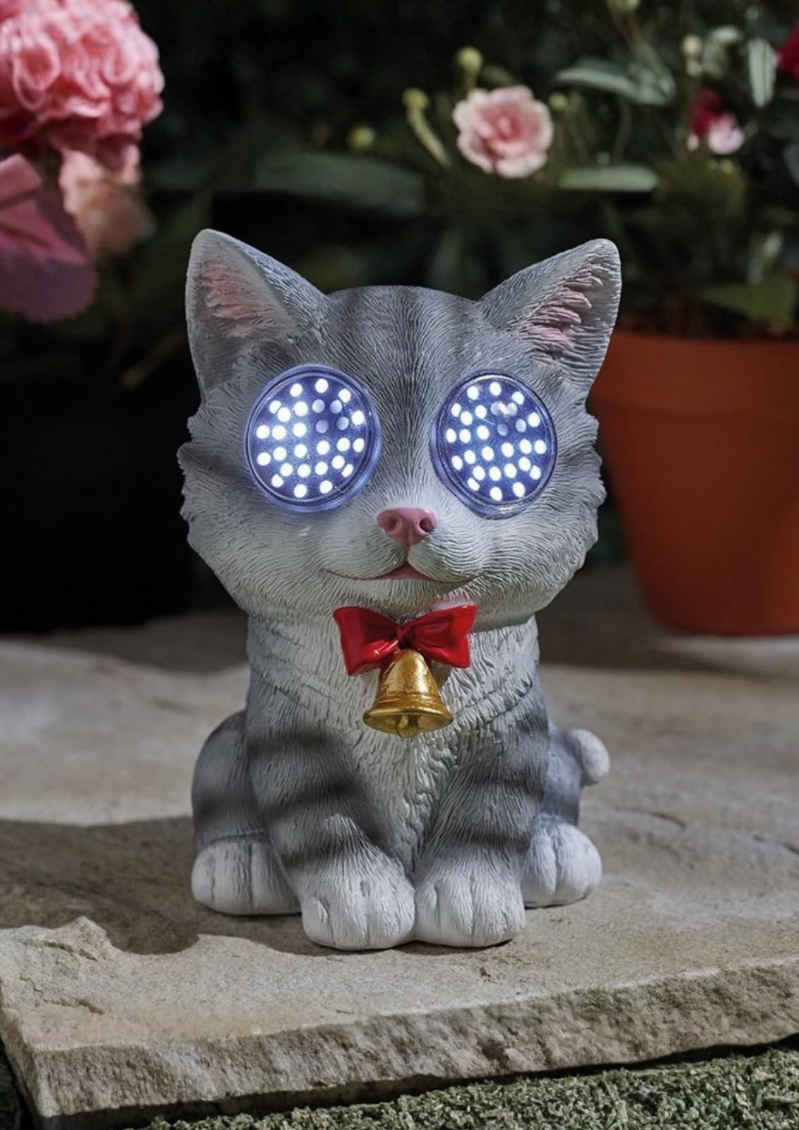 Garden Mile Women's Grey Solar Cat Garden Ornament With Blinking Led Eyes - Waterproof Resin Animal Solar Garden Ornaments Outdoor Light - Cat Statue For Garden Patio Lawn Yard - Funny Cat Lover Gift