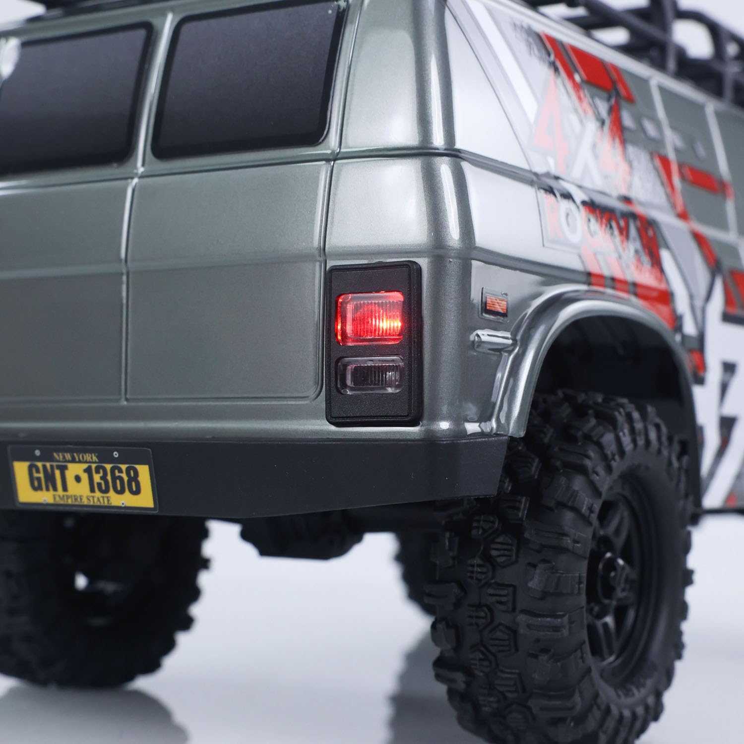 CR18P 1810503 Hobby Plus 1/18 4X4 RC Rock Crawler eléctrico con control remoto todo terreno RockVan sistema de luz amortiguador de choque