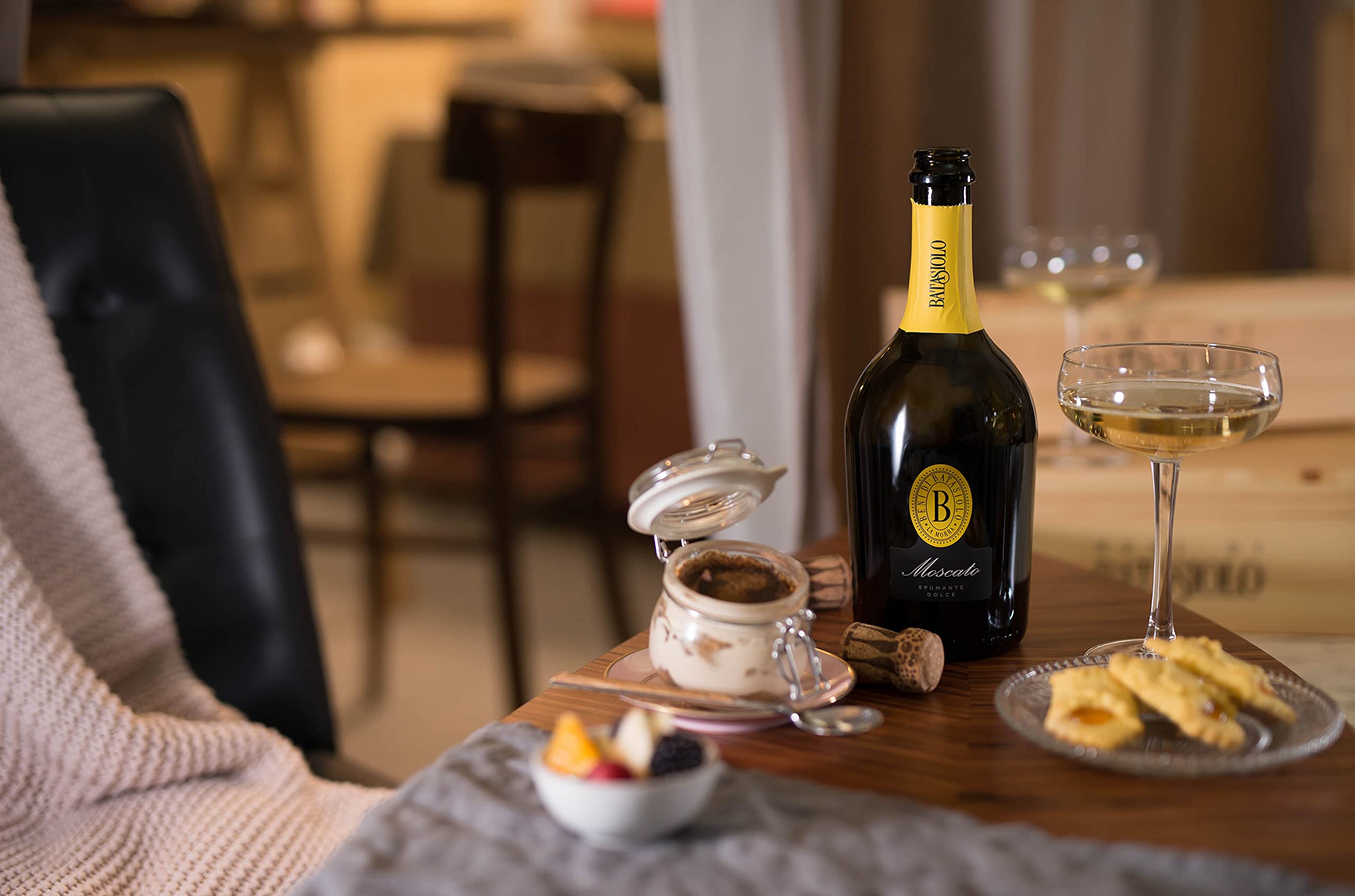 Batasiolo, MOSCATO SPUMANTE, Vino Bianco, Spumante Dolce, Metodo Charmat Martinotti - Confezione da 6