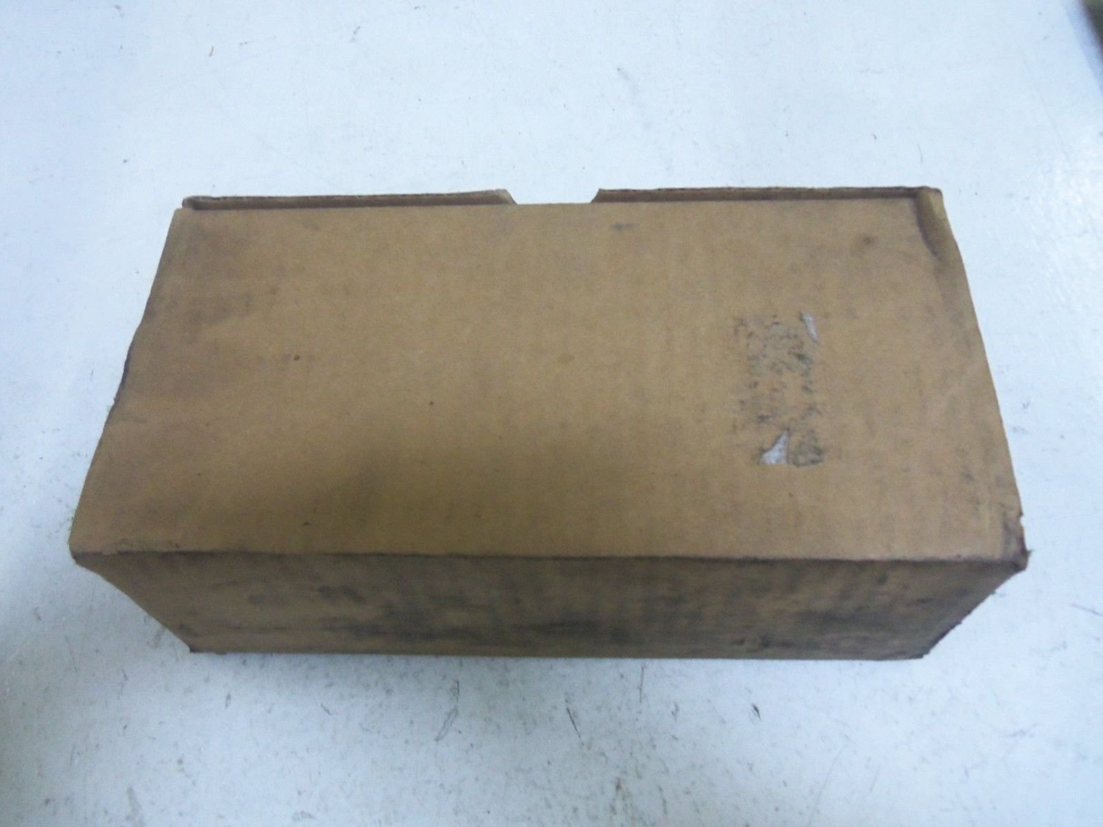 "Power-One HCC512-AG Power Supply; AC-DC; 5V@6A, 13.5V@2.5A; 100-264V In; Open Frame; Panel Mount; Linear"