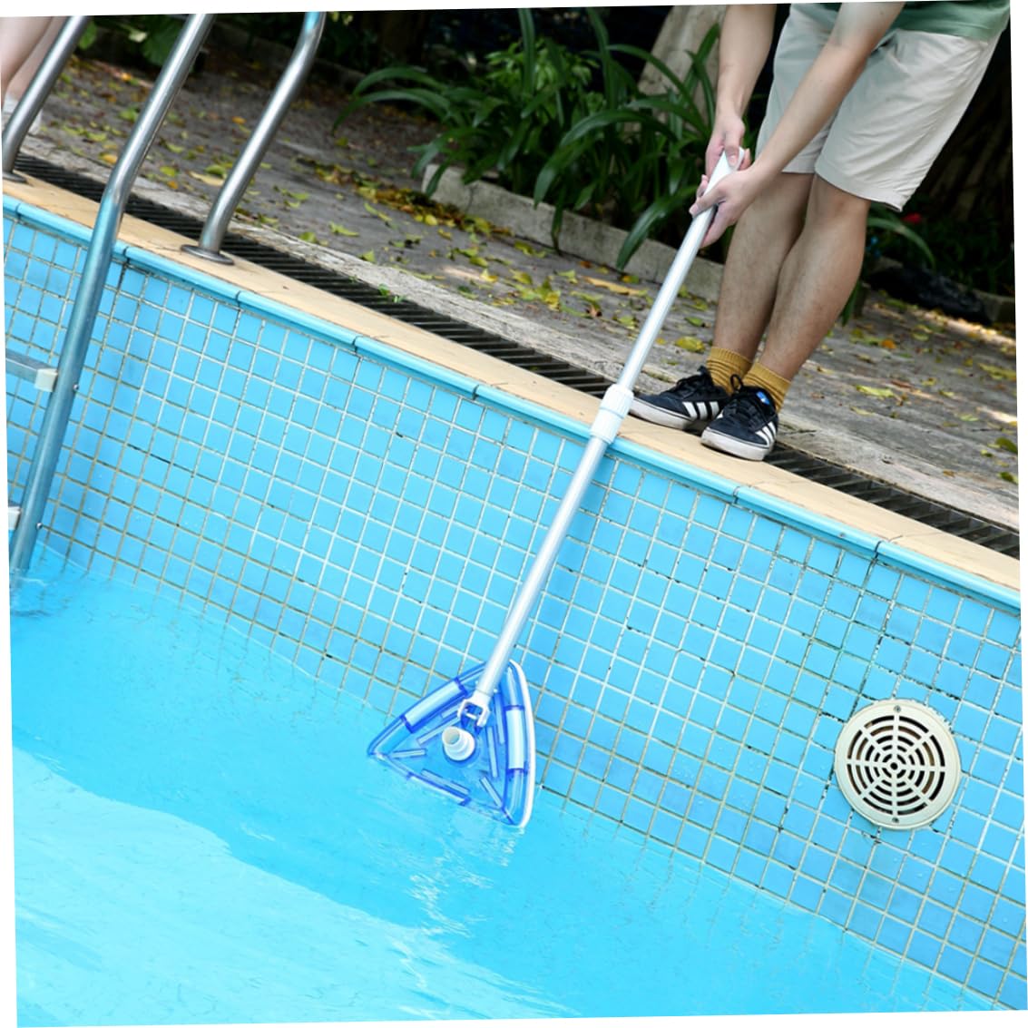 Pool Vacuum Head Pool Cleaning Brush Vacuum Suction Head Transparent Triangular Shape with Rotatable Hose Interface for Removes Debris