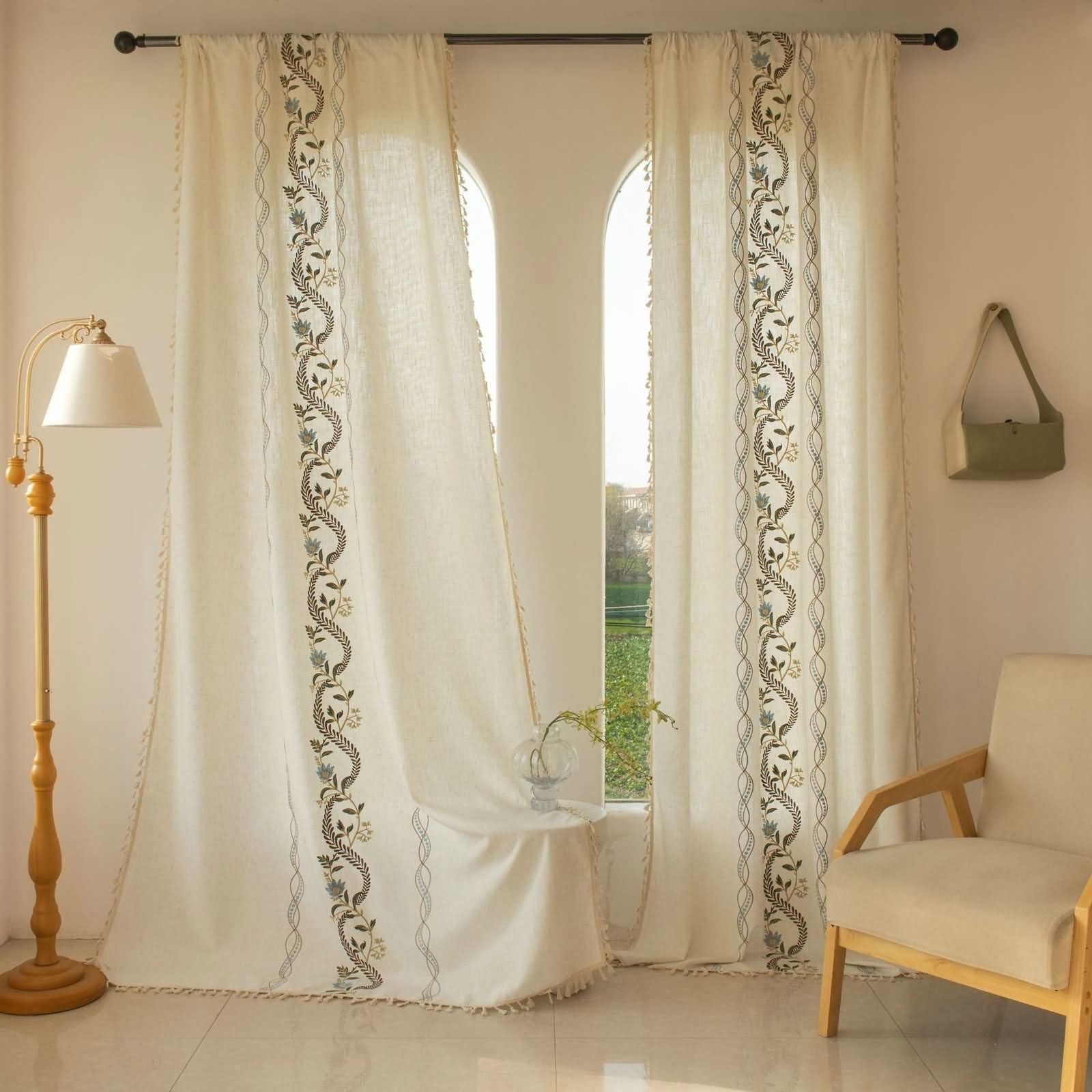Rideaux de chambre vintage beige et brun brodés 140x300cm tamisants pour créer un cocon doux